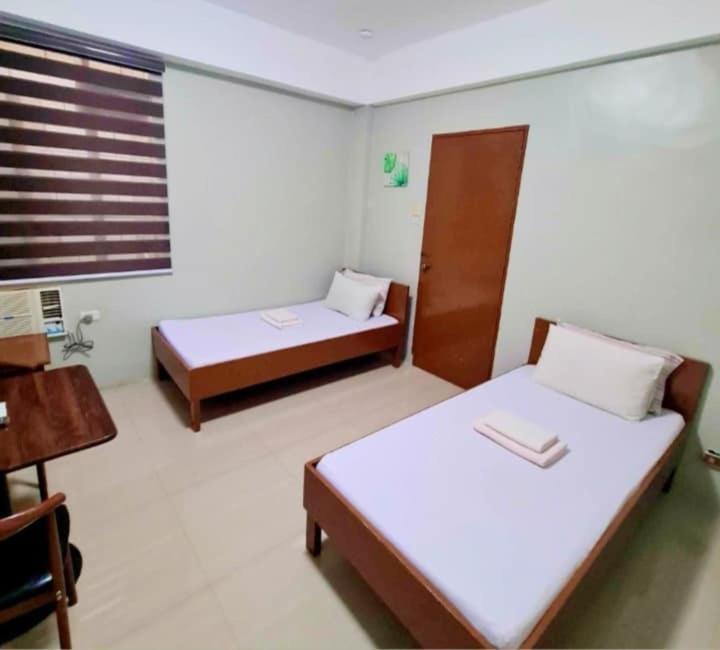 Brielles Travellers Inn Tagbilaran City Exterior photo